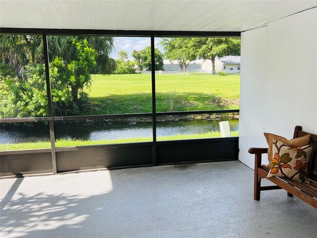 Foto del edificio - 7341 Tam Oshanter Blvd