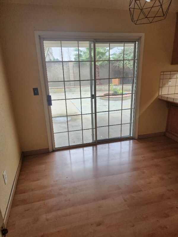 Foto del edificio - 1450 Busca Dr