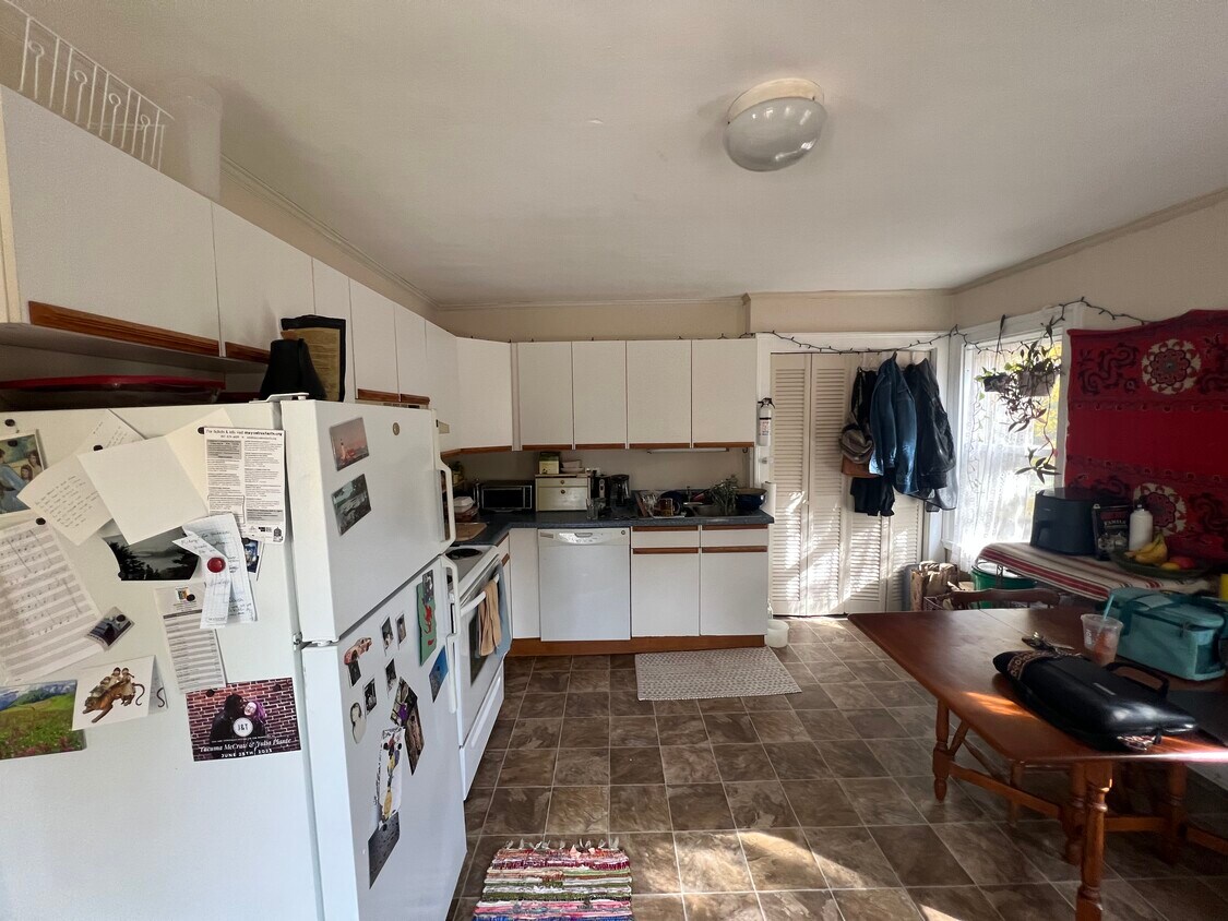 Foto principal - 246 Beach St