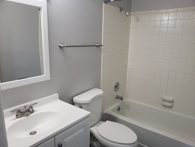 Foto del edificio - 2550 Augusta Blvd - 202