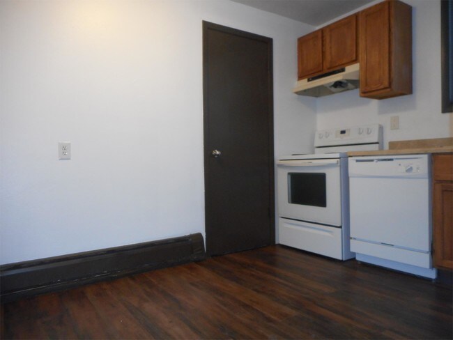 Foto del edificio - 1210 Robins Rd