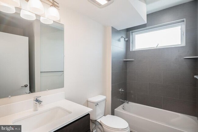 Foto del edificio - 934 S 5th St