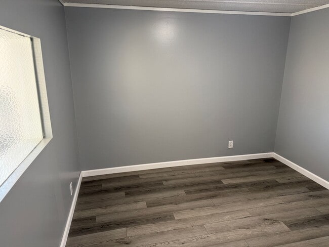 Building Photo - For Rent – Riverfront Home in Gnadenhutten