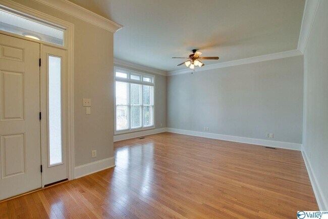 Building Photo - 6421 Lincoln Park Pl NW