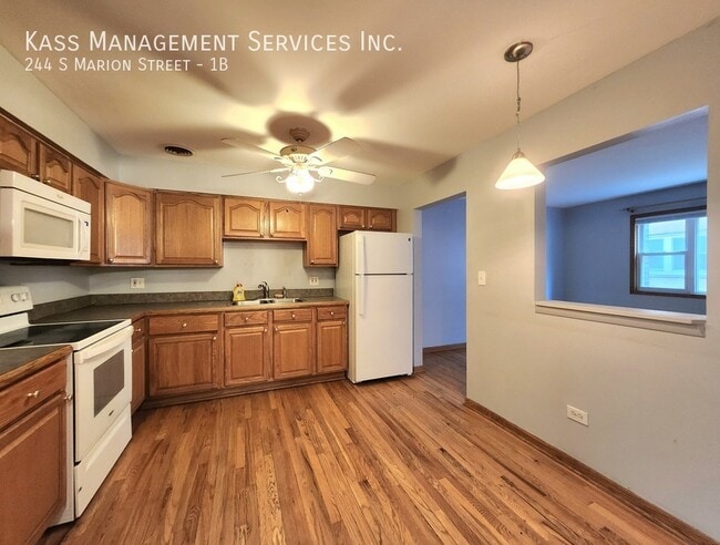 Foto del edificio - 244 S Marion St