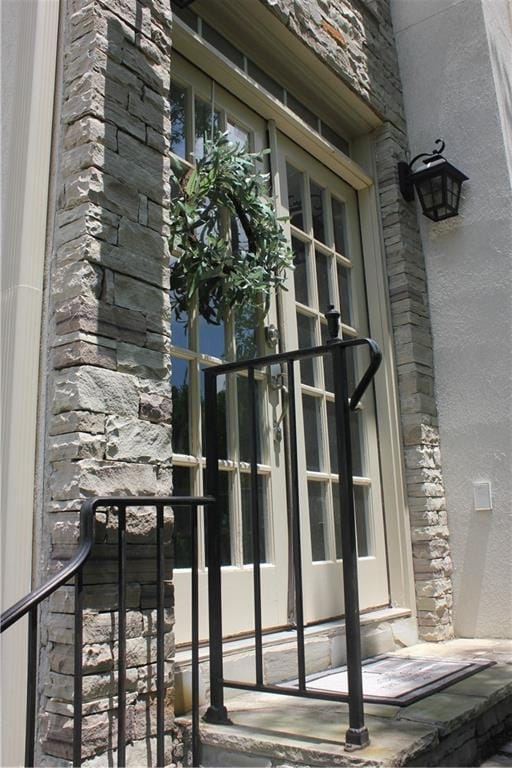 Building Photo - 600 Oakmont Hill
