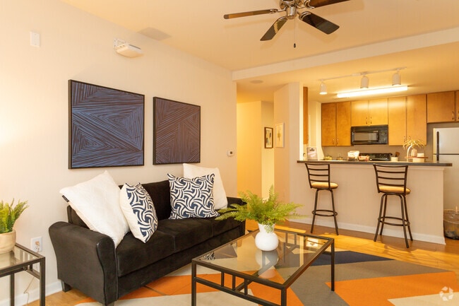 3BR,3BA - The Mill Apartments