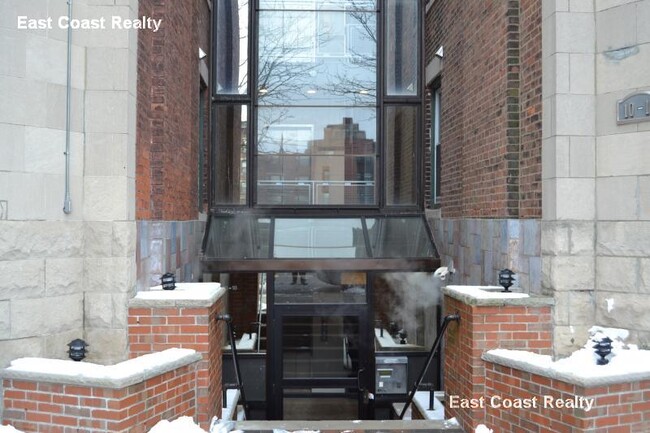 Foto del edificio - 10 Brainerd Rd