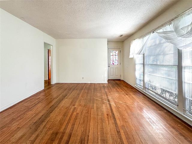 Foto del edificio - 1420 Broadway St