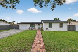 Building Photo - 13441 SW 74th St