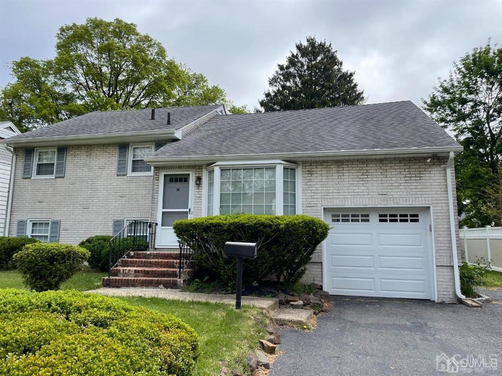 Primary Photo - 76 Willow Rd