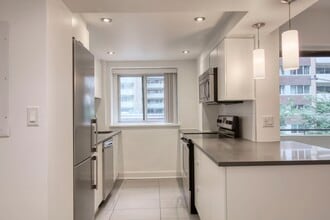 Building Photo - 3435 Rue Drummond