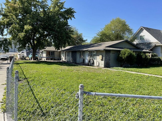 Building Photo - 2132 East Cataldo Avenue