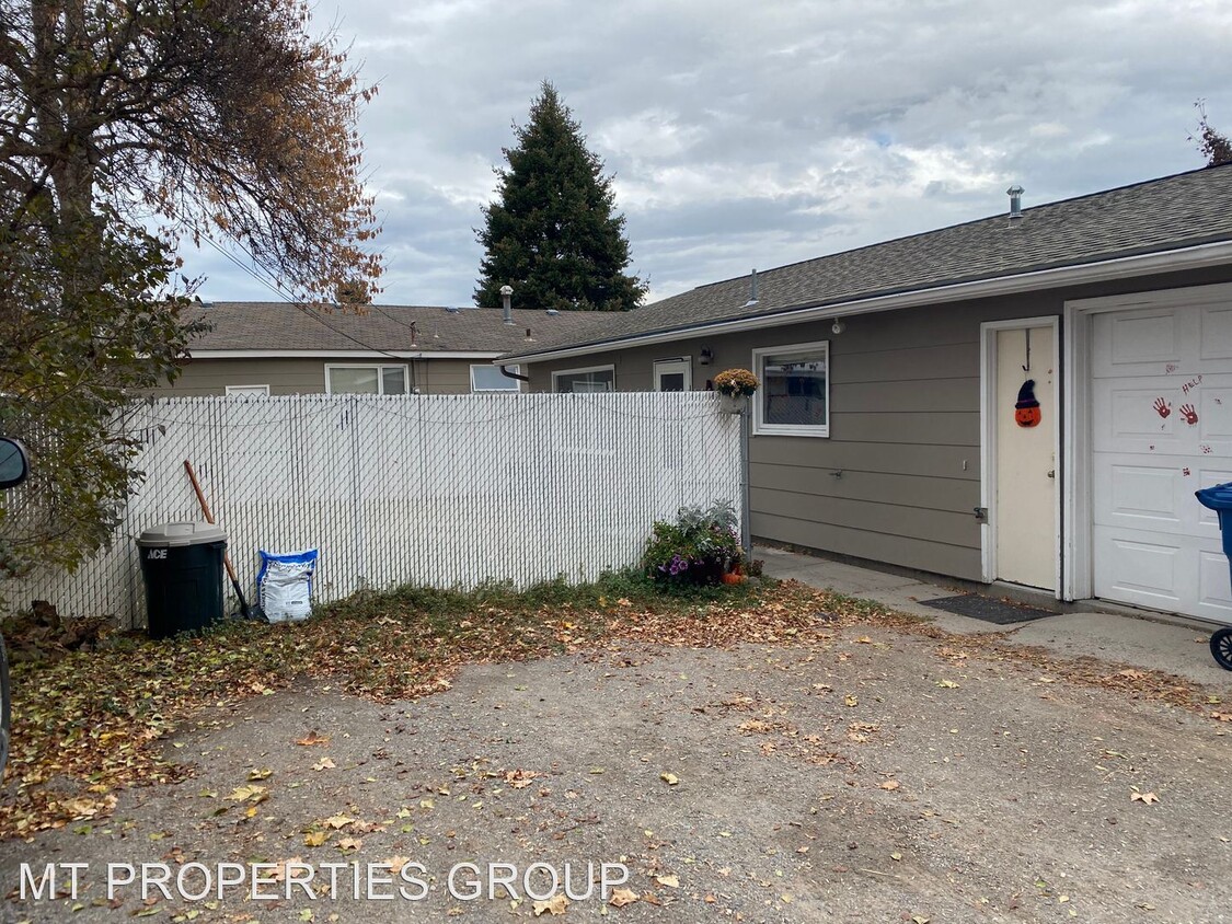Primary Photo - 2 br, 1 bath House - 2325 W Central