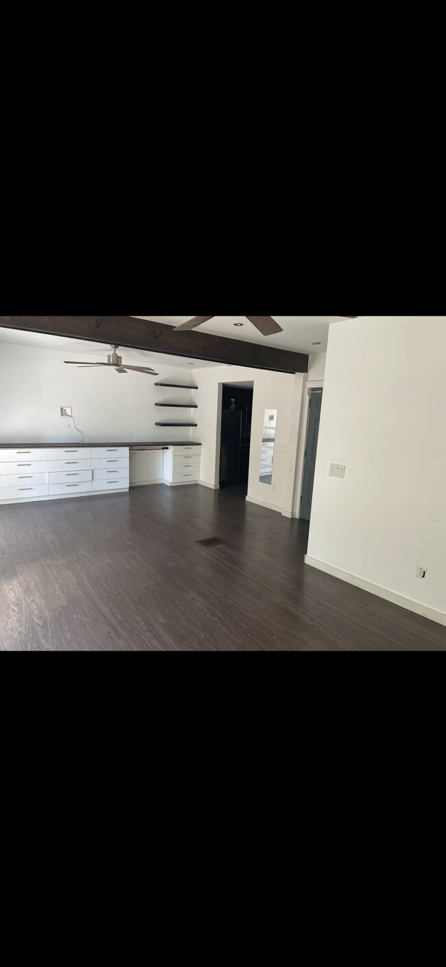 Building Photo - 363 Norwood Ave