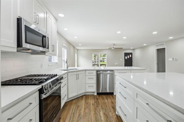 Building Photo - 810 Wildgrove Dr