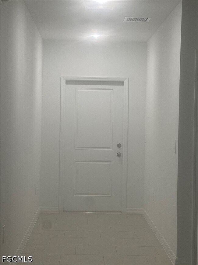 Foto del edificio - 11610 Savanna Lks Blvd
