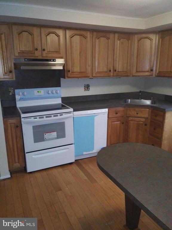Foto del edificio - 405 Trimble Rd