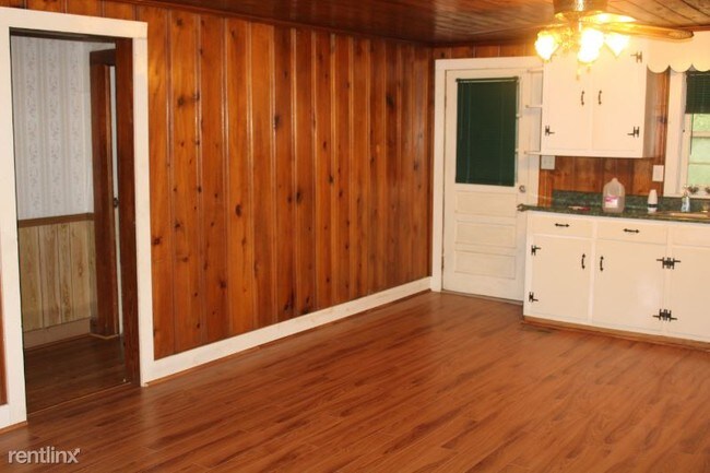 Building Photo - 3 br, 1 bath House - 5300 Pocosin Road