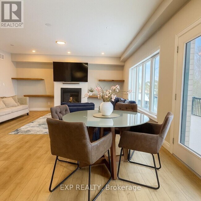 Building Photo - 195 Water St