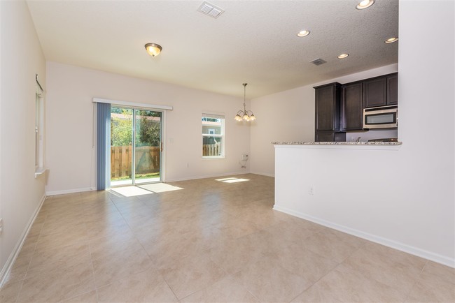 Building Photo - 224 Moultrie Village Ln