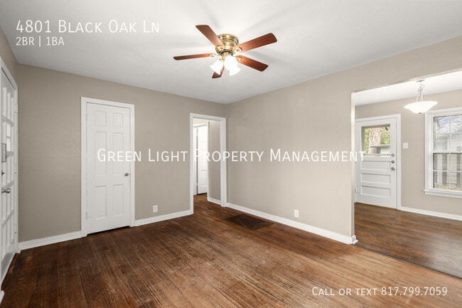 Foto del edificio - 4801 Black Oak Ln