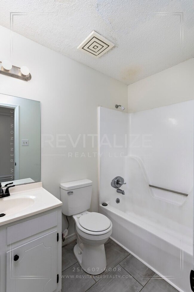 Foto del edificio - Beautifully Renovated 3 Bed 2 Bath Home in Theodore