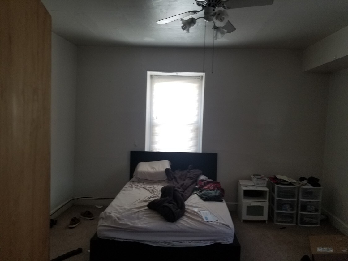 Bedroom 1 - 120 N 34th St