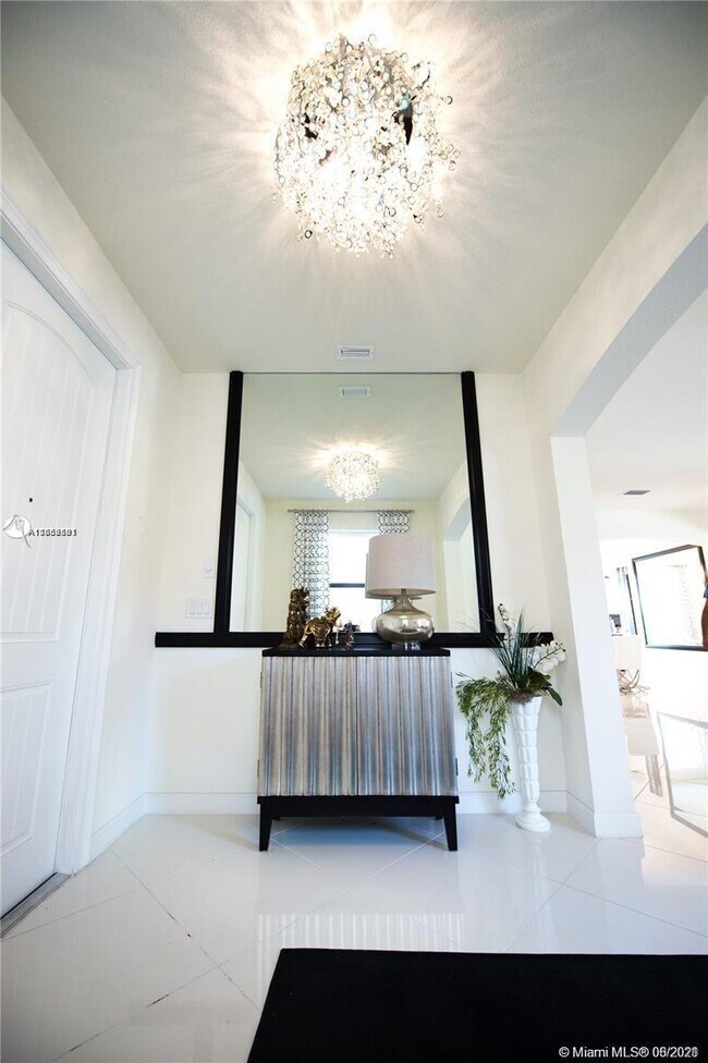 Foto del edificio - 5943 Sandbirch Way