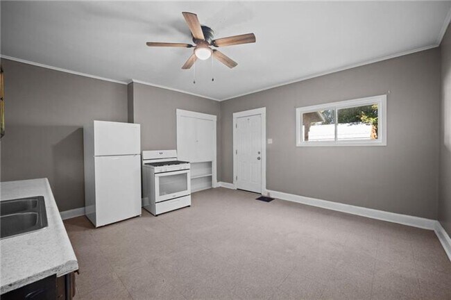 Foto del edificio - 2 bedroom 1 bath