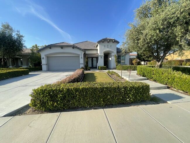 Building Photo - 5202 Phisto Pl