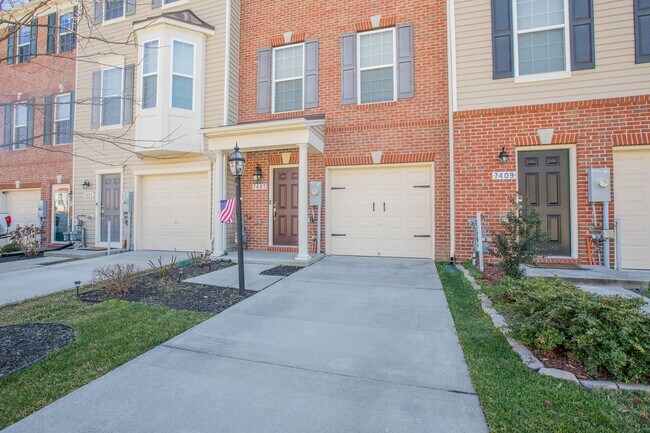 Foto del edificio - Lovely 3 BR/3.5 BA Townhome in Glen Burnie!