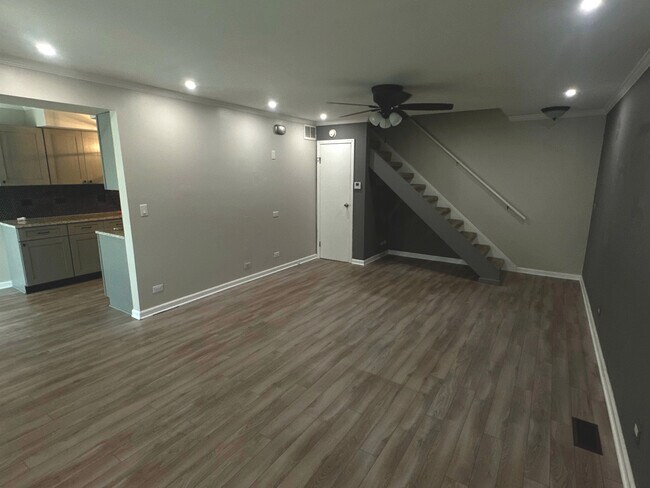 Foto del edificio - 327 Georgetown Ct