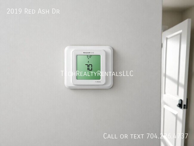 Foto del edificio - 2019 Red Ash Dr