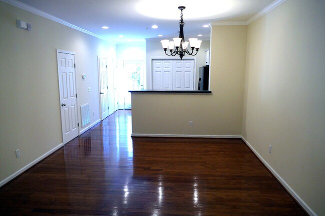 Foto del edificio - 876 Magnolia Ct