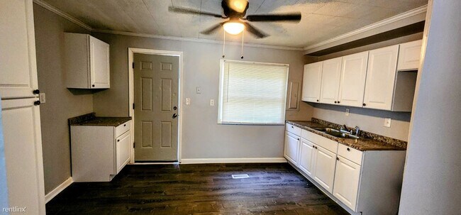 Building Photo - 2 br, 1 bath House - 26024 Andover St