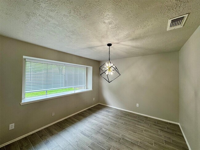 Foto del edificio - 13318 Raven Roost Dr