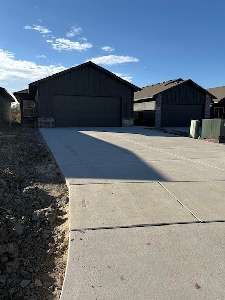 Foto del edificio - 4829 N Vassar Ave