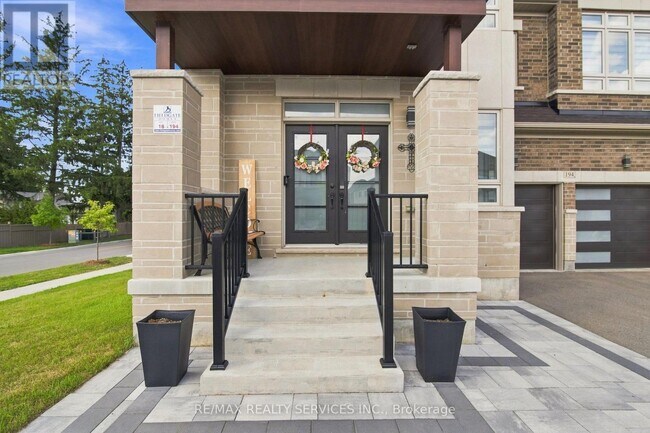 Photo du bâtiment - 194 Coldwell Bay Cir