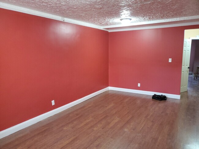 Living Room - 3703 Laurel Ave