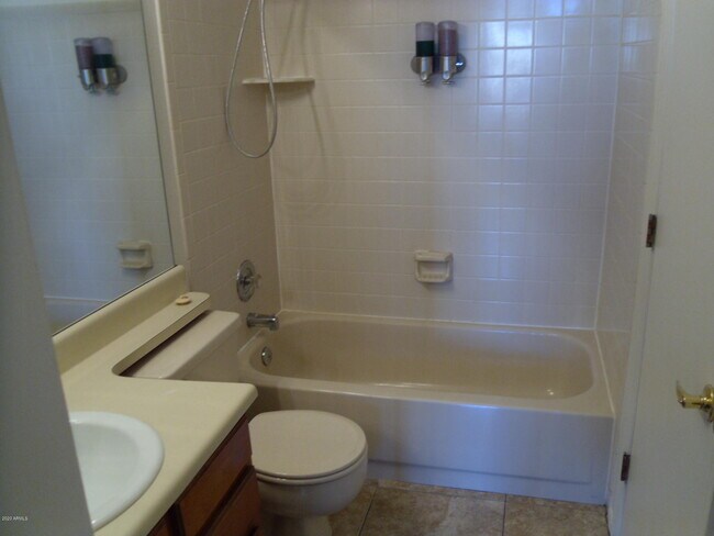 Foto del edificio - 8111 W Wacker Rd