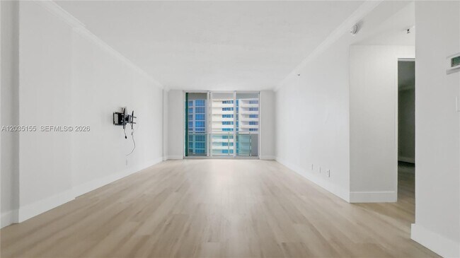 Foto del edificio - 3001 S Ocean Dr