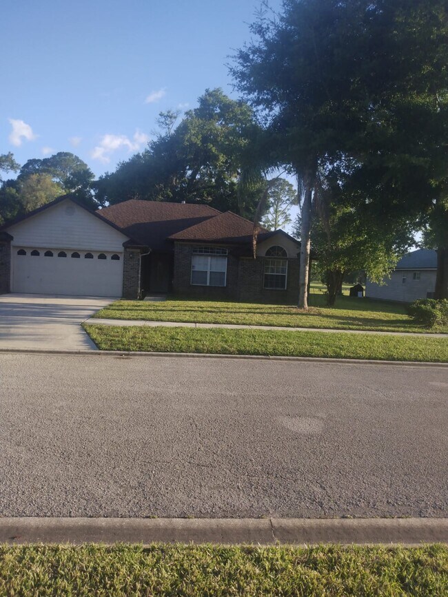 Foto del edificio - 5420 Riverbreeze Ct