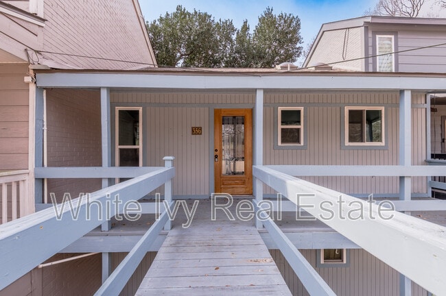 Building Photo - 356 Peach Is Rd