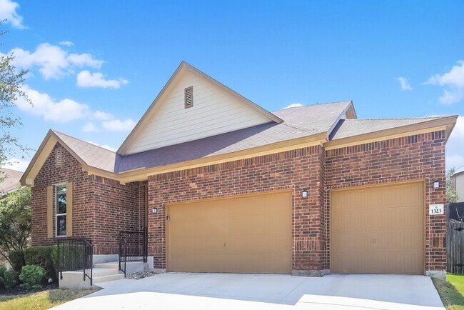 Building Photo - 1323 Sunset Farm