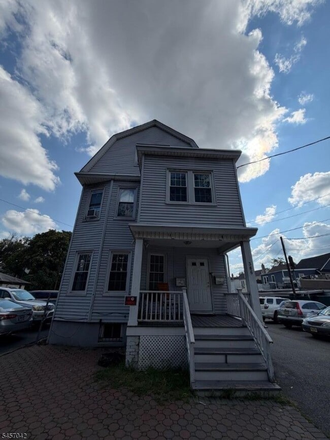 Building Photo - 386 Washington St