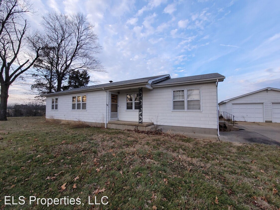 3 br, 1 bath House 4390 Highway 47 House Rental in Washington, MO
