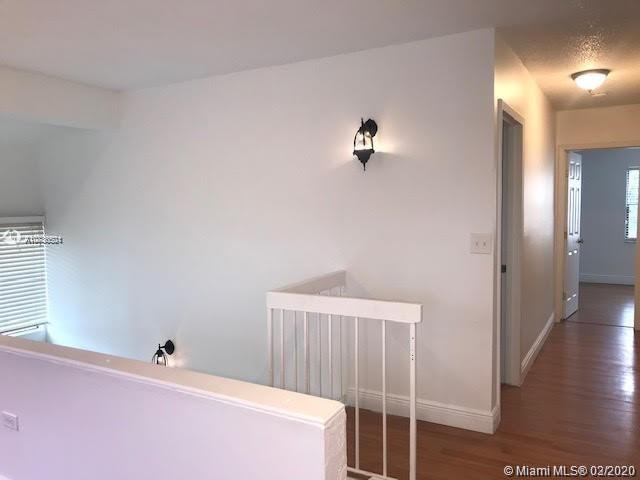Foto del edificio - 2933 W Missionwood Ln