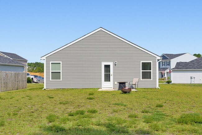 Foto del edificio - 414 Hope Ln