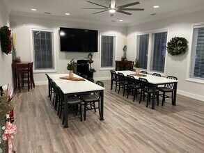 Building Photo - Randolph Square Apartments